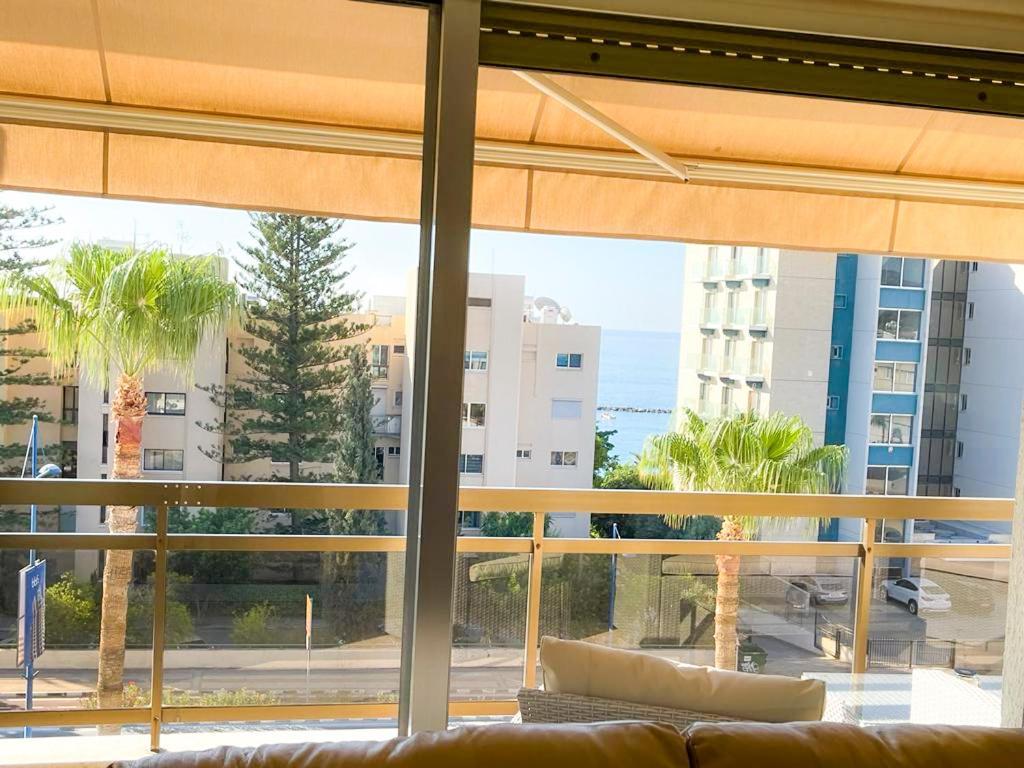 Апартаменты Samson Sea Breeze, 3Bed Sleeps 6, Free Wifi Лимасол Экстерьер фото